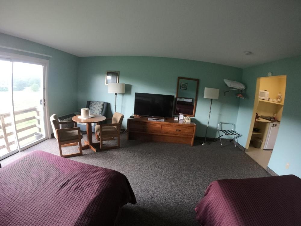 Room image 3