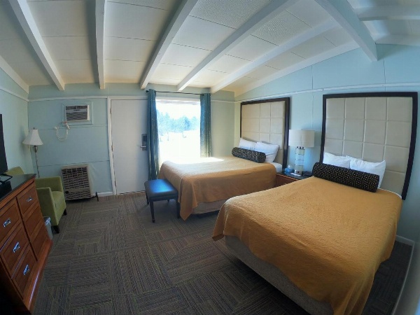 Copper Lantern Motor Lodge image 1