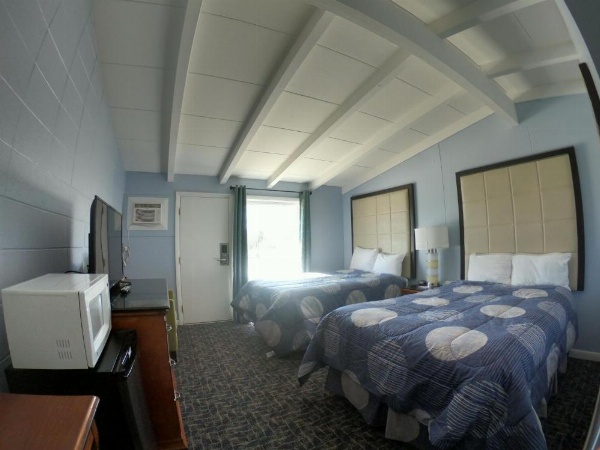 Copper Lantern Motor Lodge image 7